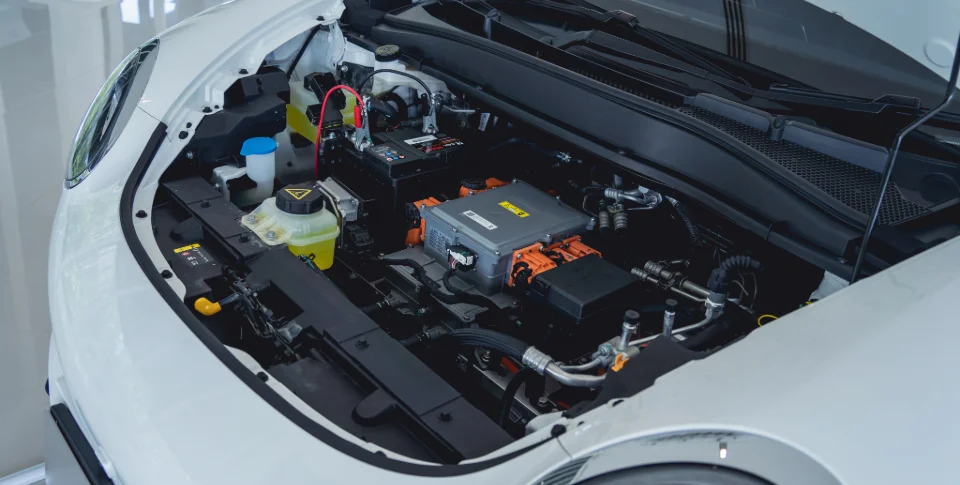 mantenimiento coche eléctrico